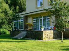 Penzion Továrníkova Vila - Skuhrov nad Bělou