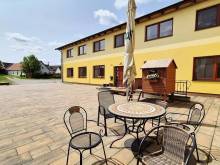 Penzion a restaurace Zlatovláska u Červené Lhoty - Jižná