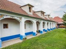Malovaný dvůr a Malovaný dvoreček - Dolní Dunajovice