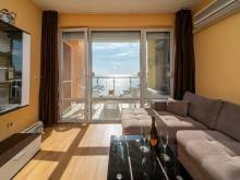 ALEX BEACH - 