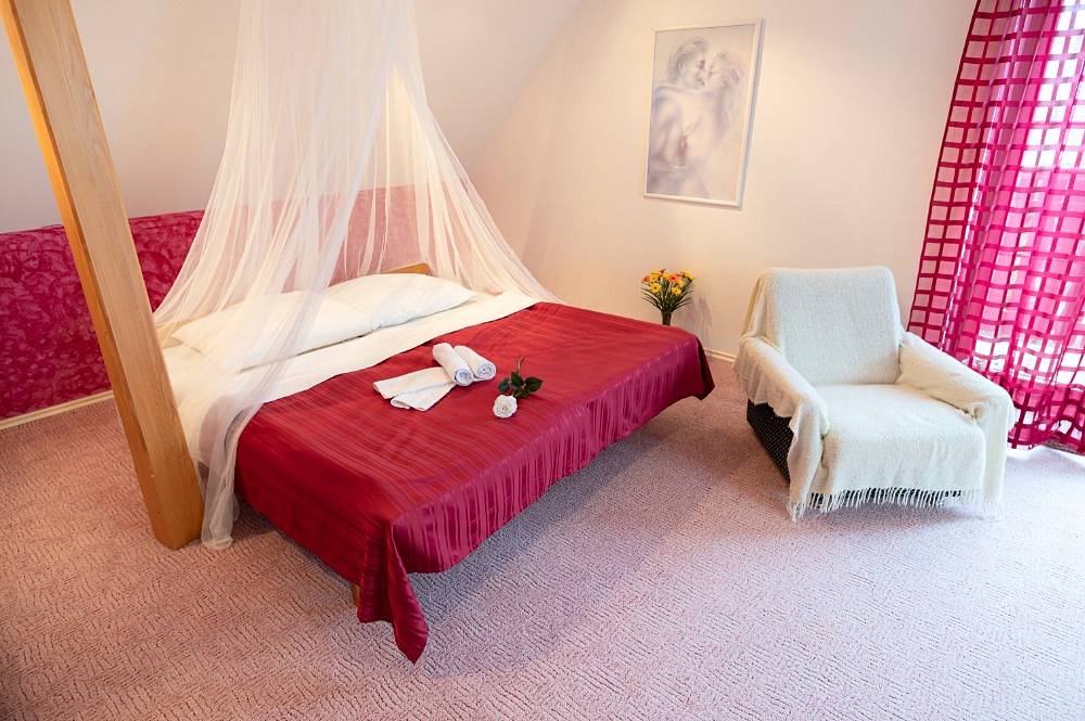 Ubytování - apartmán - Holetín