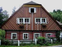 Bývalý historický vodní Mlýn u skály - Deštné v Orlických horách