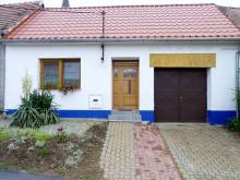 CHALOUPKA POD KOSTELEM - Vrbice