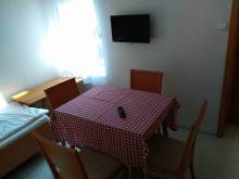 CHALOUPKA POD KOSTELEM - Vrbice