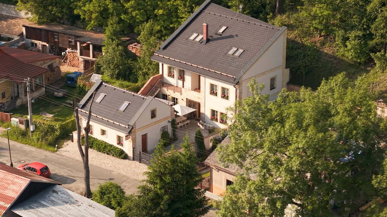 Penzion Stodola - Bělá pod Bezdězem