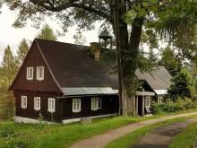 Chaloupka pod lípou - Kořenov