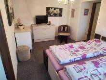 Apartmán k pronajmutí - Střemošice