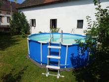 Chalupa U Hovorků s dvorem, zahradou a bazénem - Vlkov nad Lužnicí