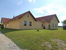 Na vejminku - Hrachoviště