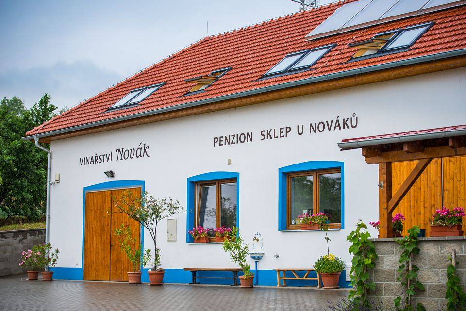 Vinný sklep a penzion U Nováků - Bořetice