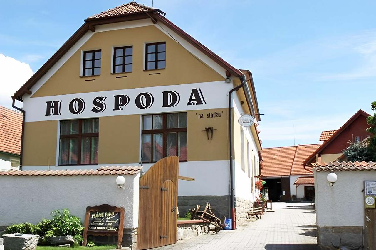 Hospoda "na statku" - Pole