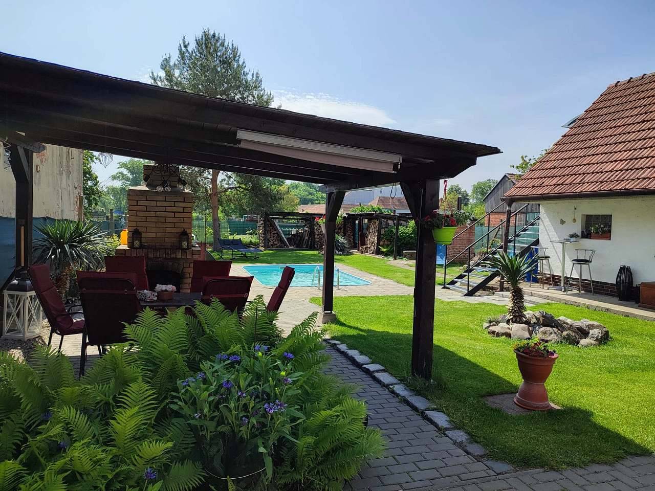 Rodinném vinařství - Ladná