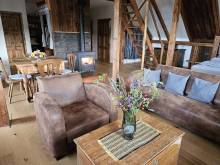 Božská usedlost - Loktuše