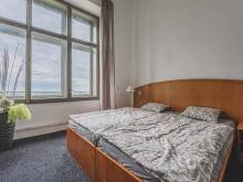 Zámecký areál Holovousy - Holovousy