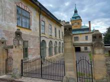 Zámecký areál Holovousy - Holovousy