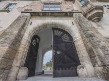 Zámecký areál Holovousy - Holovousy