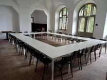 Zámecký areál Holovousy - Holovousy