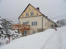 Chata a apartmán Sluka - Poniklá