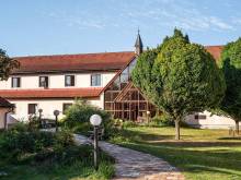 Holenský dvůr - Ratiboř