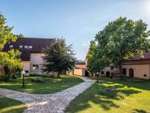 Holenský dvůr - Ratiboř