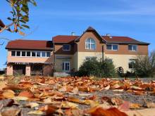 Centrum Červeněves - Červeněves