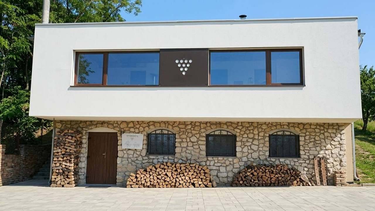 Vinný sklep s apartmány Vyskočil Amor Vincit - Bratčice