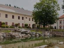 Zámecký penzion HolidayPark Mlázovy - Mlázovy