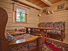 Roubenka pod pralesem - Dolní Lomná