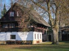 Máchovy roubenky - Staré Splavy