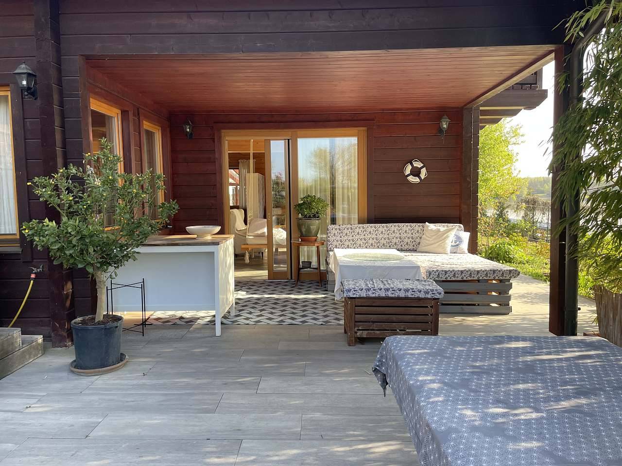 Apartmán ve srubu u jezera - Ovčáry