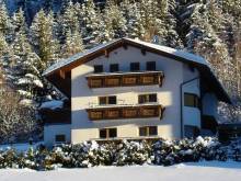 Ursula Maria a Natal Gian -