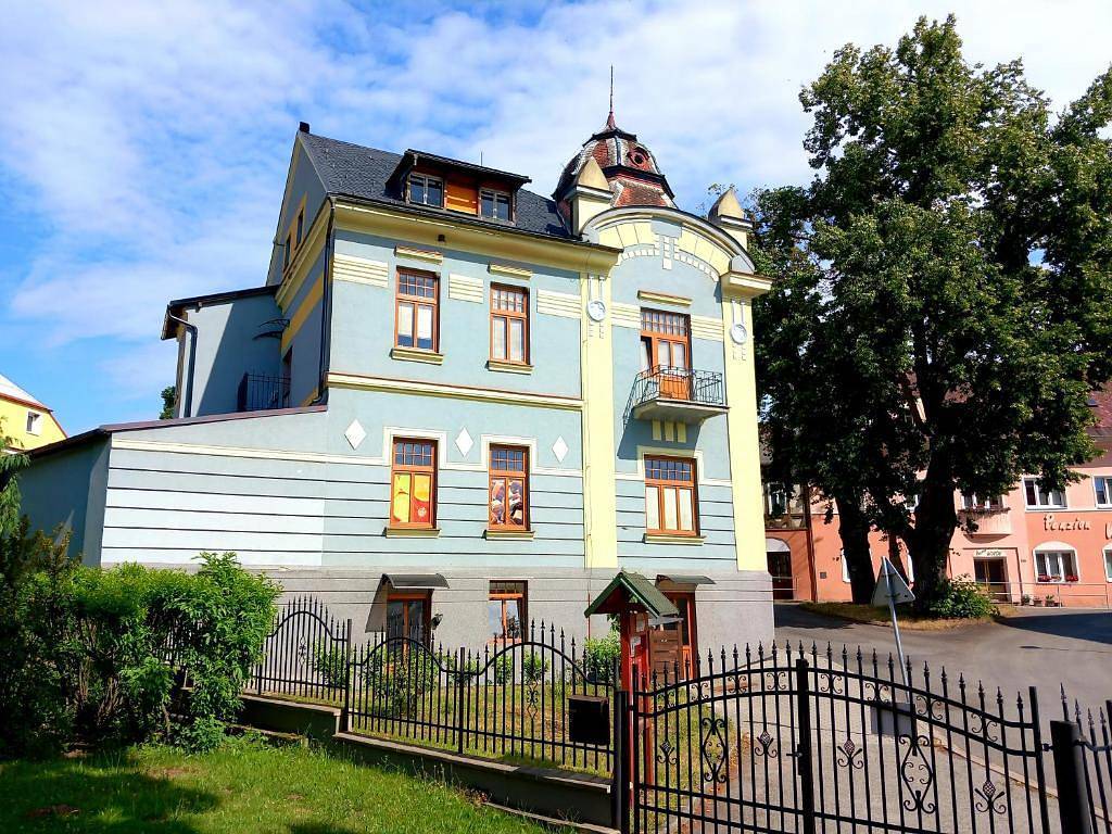 Penzion U školy - Staré Město pod Sněžníkem