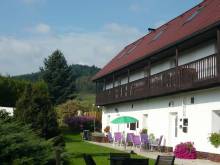 Chalupa s dvěma apartmány - foto 1 Chalupa s dvěma apartmány 1